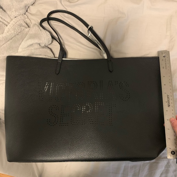 Victoria’s Secret Tote - Picture 5 of 5